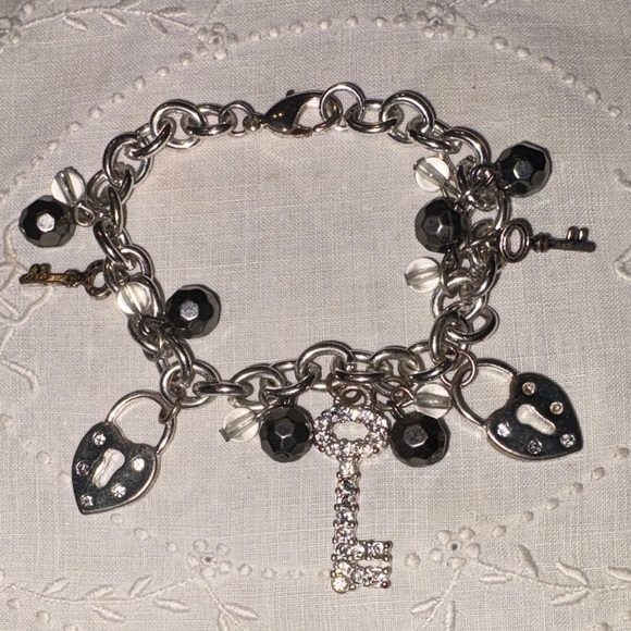 Silver and Black keys & locks Charm Bracelet $15 - Picture 2 of 4